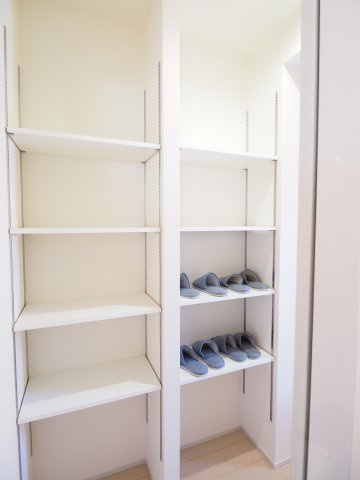 【収納】 | Livele Garden.S　蓬莱町６丁目第２　１号棟 | ★内覧予約で新米4kg★