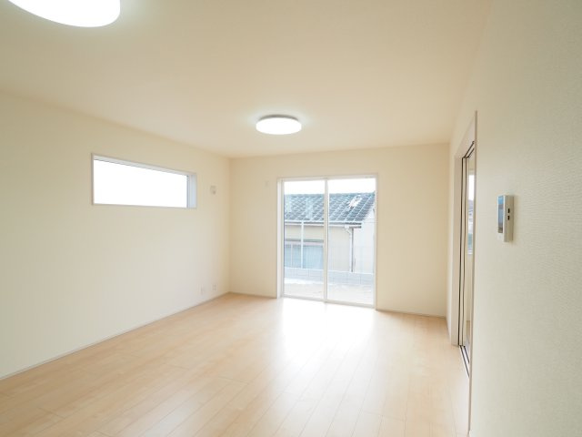 【居間・リビング】 | Livele Garden.S　蓬莱町６丁目第２　１号棟 | ★内覧予約で新米4kg★