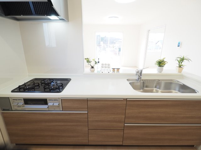 【キッチン】 | Livele Garden.S　蓬莱町６丁目第２　１号棟 | ★内覧予約で新米4kg★