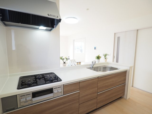 【キッチン】 | Livele Garden.S　蓬莱町６丁目第２　１号棟 | ★内覧予約で新米4kg★