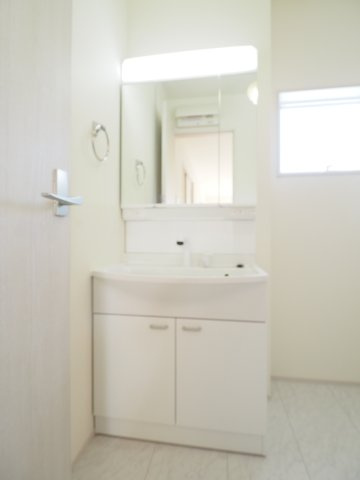 【独立洗面台】 | Livele Garden.S　蓬莱町６丁目第２　１号棟 | ★内覧予約で新米4kg★
