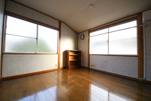 わんにゃんハウス祖師谷の洋室