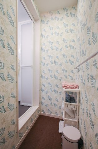 ぬこハウス小岩の浴室|脱衣所もしっかりと確保されています。
