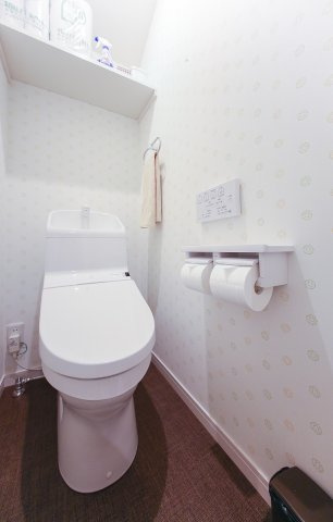 ぬこハウス小岩のトイレ|各階にトイレが設けられています。
