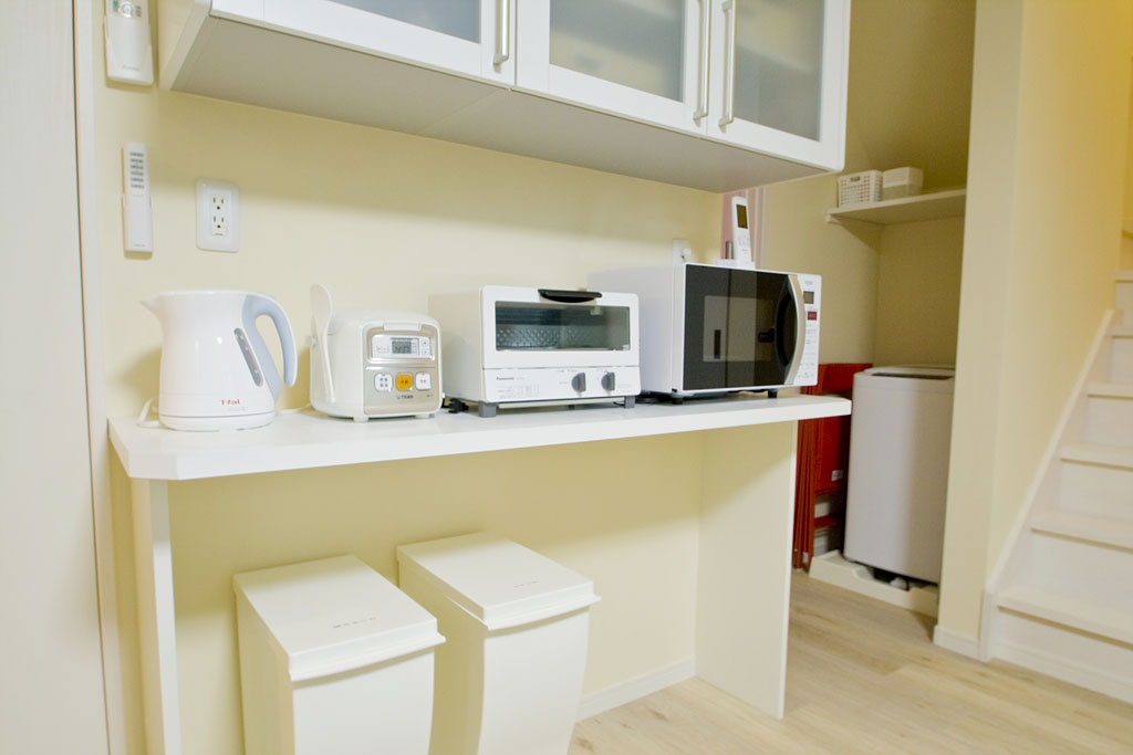 ぬこハウス小岩の設備|調理家電が完備。初めての一人暮らし、一人暮らしの再スタートにはありがたいですね。
