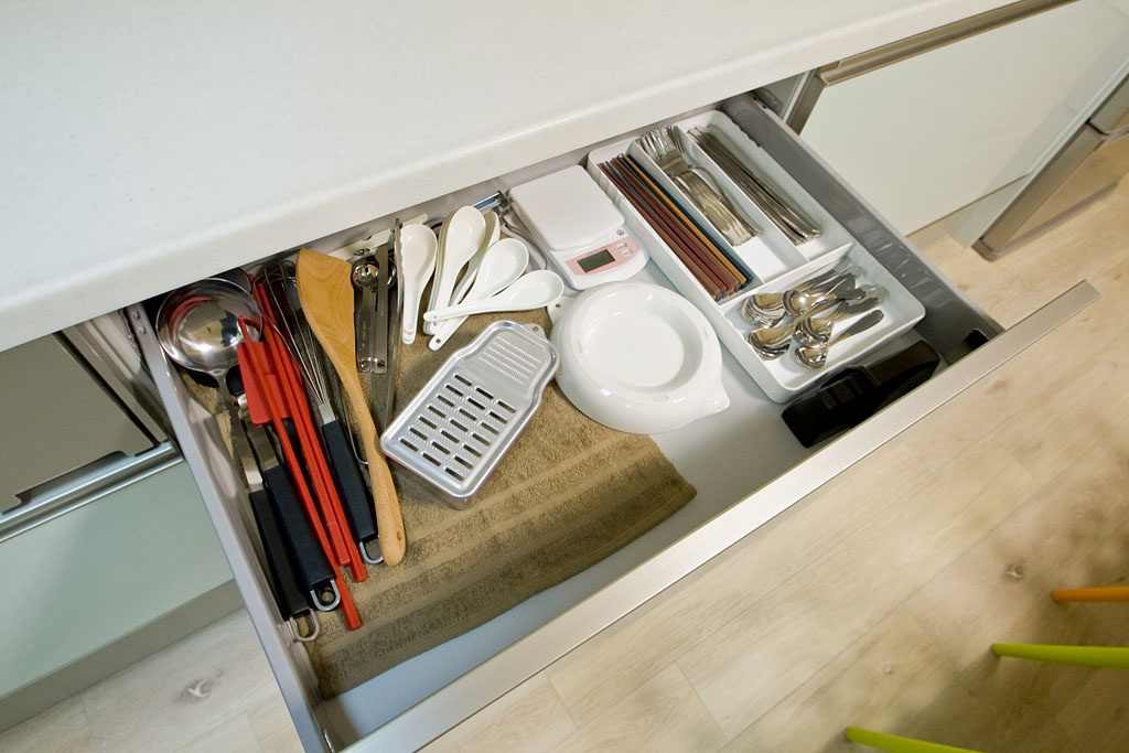 ぬこハウス小岩の設備|カトラリー類完備。カトラリー類が一式、完備されていますので、ご自身でご準備する必要もありません。
