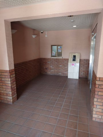 グランヴァン西落合のロビー|ゆとりのあるロビーです