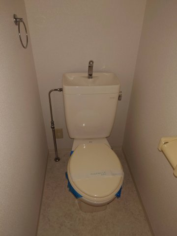 グランヴァン西落合のトイレ|シンプルで使いやすいトイレです