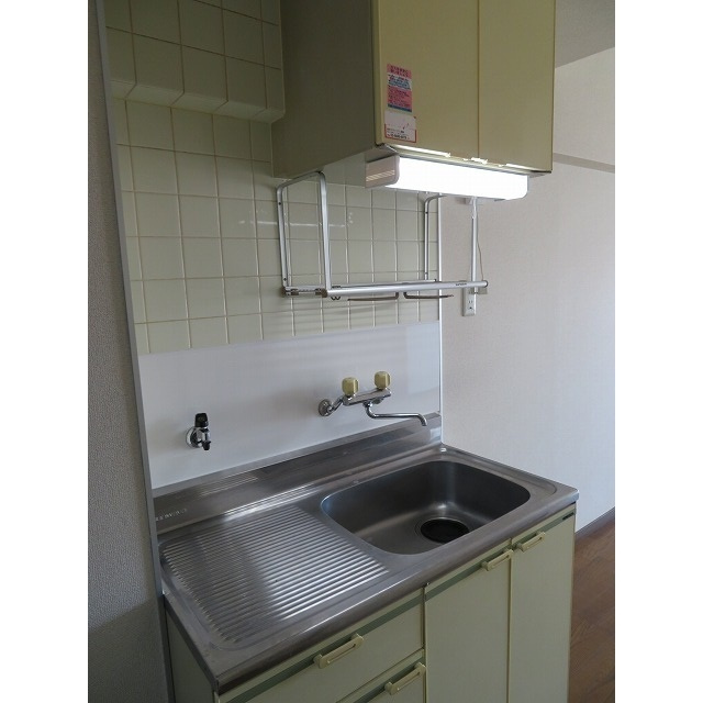 エレガンス綾瀬６のキッチン|※同タイプ別の部屋の写真です