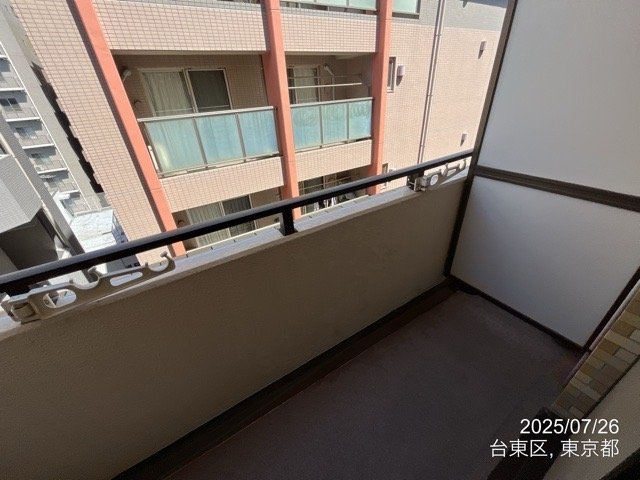 ライオンズマンション元浅草のバルコニー|落ち着いた時間を過ごせるバルコニーです