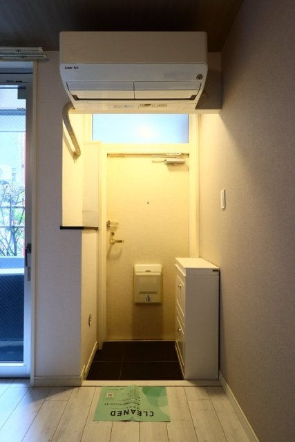 セザール御嶽山の玄関|明るい玄関です