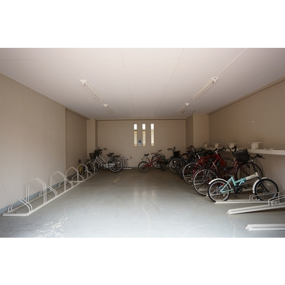 グレース蔵前のロビー|駐輪場