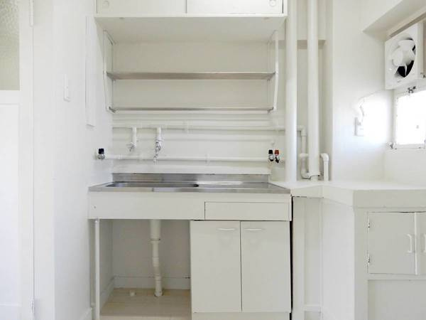 ビレッジハウス富岡2号棟のキッチン|ビレッジハウスの同一物件・同一タイプの間取りの写真です