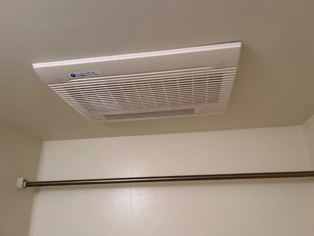 Ｂｅｌｌ　Ｆｌｏｒａの設備|浴室乾燥機