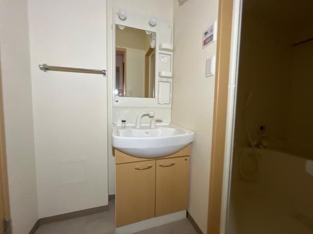 Ｂｅｌｌ　Ｆｌｏｒａの洗面所|洗髪洗面化粧台