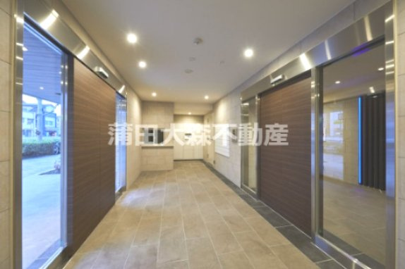 BlanCielブランシエル南蒲田のエントランス|エントランス　防犯カメラTVモニター付オートロック宅配BOXメールBOX