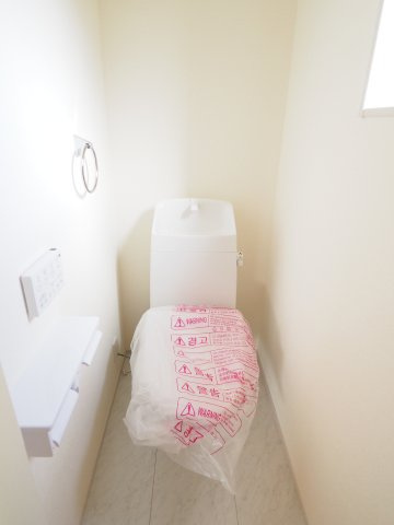 【トイレ】 | Livele Garden.S　蓬莱町６丁目第２　２号棟 | ★内覧予約で新米4kg★