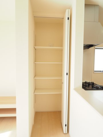 【収納】 | Livele Garden.S　蓬莱町６丁目第２　２号棟 | ★内覧予約で新米4kg★