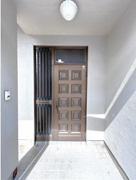 野田市木間ケ瀬　中古戸建　平成4年築の玄関