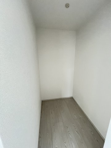【収納】 | 糟屋郡宇美町明神坂3丁目2期　1号棟（全1棟）【仲介手数料無料・0円】 | 施工例。施工例は完成時と異なる場合があります。