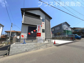 【外観】 | 現地写真。プラス不動産販売なら、現場の全ての棟をまとめてご見学頂けます。