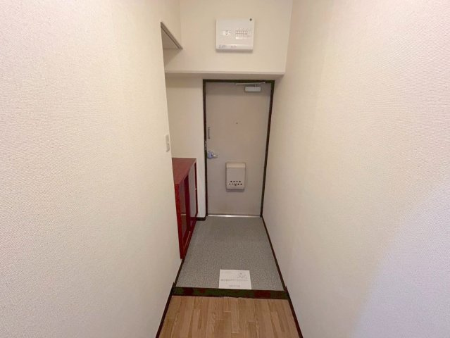 第2丸重グランドハイツの玄関