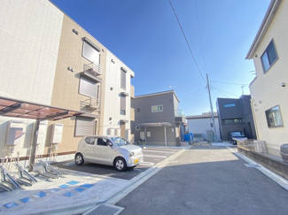 【駐車場】 | Same sky