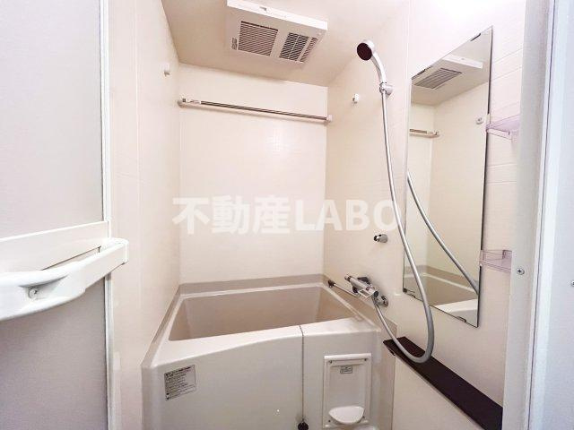 アドバンス大阪カーサの浴室