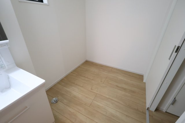 《仲介手数料無料》桜区南元宿１丁目1-41新築一戸建てケイアイ クラフト ピットのランドリースペース