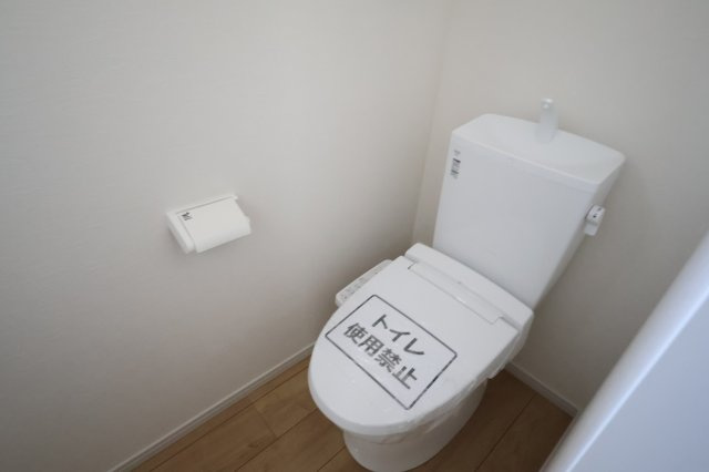 《仲介手数料無料》桜区南元宿１丁目1-41新築一戸建てケイアイ クラフト ピットのトイレ