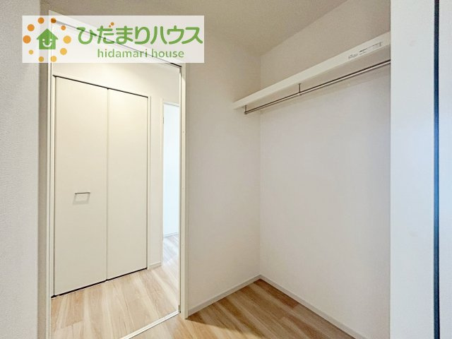【収納】 | 土浦市摩利山新田1期　新築戸建　3号棟 | 大容量のクローゼット！ハンガーパイプ付き。
洋服をかけて収納すれば、「何を持っているか」忘れることもありません！