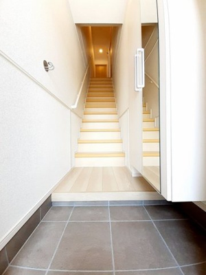 【玄関】 | アーバンヒルズⅠ | 落ち着いた玄関です