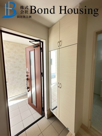 WIC等嬉しい収納豊富　松が丘3丁目　全2区画　2号棟の玄関
