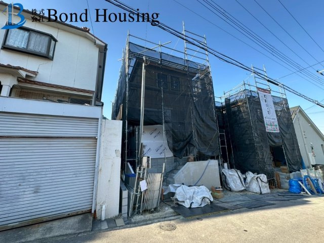 WIC等嬉しい収納豊富　松が丘3丁目　全2区画　2号棟の駐車場