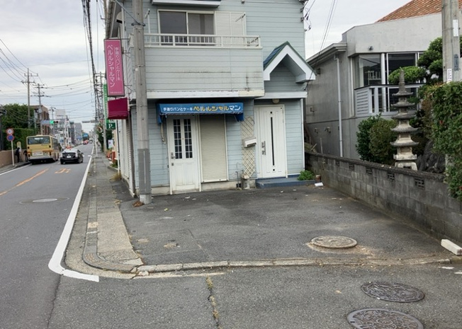 【前面道路含む現地写真】 | ハザードマップは自然災害による被害を予測し、その被害範囲を地図上で表したものです。近年特に災害が多くなっていますので、事前に調査すると安心できます。ハザードマップは国交省のホームページをご覧ください。