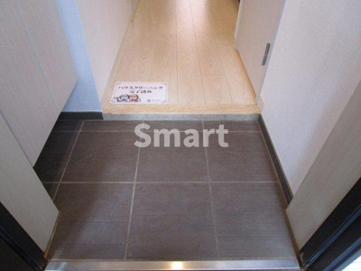 【玄関】 | ライズ中野松が丘