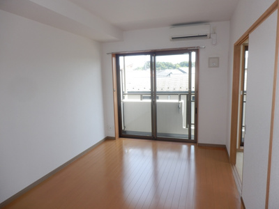 【居間・リビング】 | タカイチマンション | ※別号室参考写真