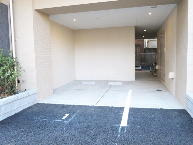 ミュールソレアードの駐車場|敷地内駐車場です☆