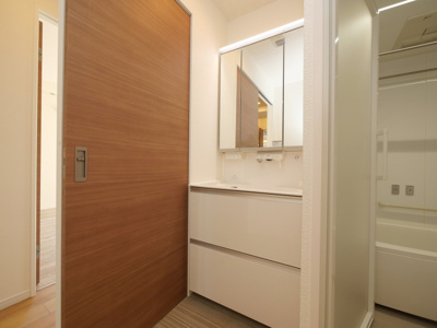 【洗面所】 | フルールアクアリオ | 洗面所です