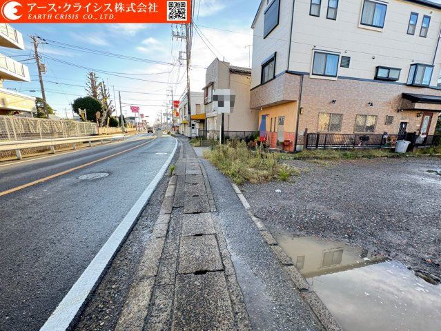 【前面道路含む現地写真】 | 松戸市五香4丁目 | 100坪以上のゆとりある土地なので2台分の駐車スペースやガーデニング、お子様の遊び場まで確保することができそうですね♪