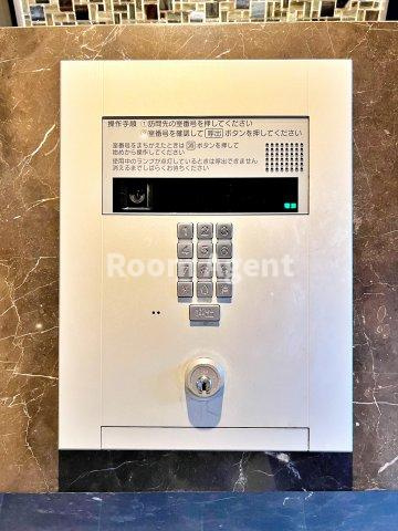 プレサンス大須観音のエントランス