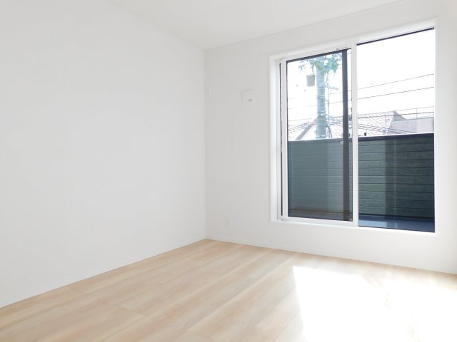 海部郡大治町大字西條字狐海道の新築一戸建の洋室|◇洋室◇　　南面で明るい洋室６．０帖　全居室収納完備♪　バルコニー利用可！