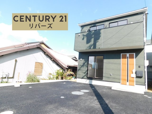 海部郡大治町大字西條字狐海道の新築一戸建の前面道路含む現地写真|◇４号棟◇　　いつでも見学出来ます♪（お問合せ当日、平日、水曜、夜間でもＯＫ）　南向き！　敷地３８．７８坪！　駐車並列３台ＯＫ　ＥＶ充電設備・防犯カメラ搭載！　広いＬＤＫ２０帖♪