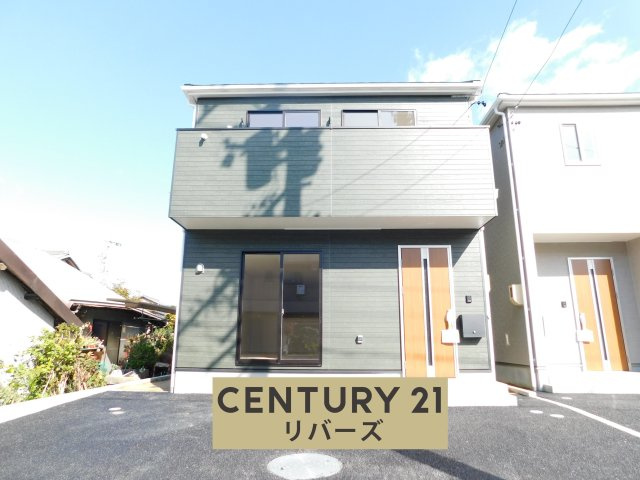 海部郡大治町大字西條字狐海道の新築一戸建の外観|◇４号棟◇　　いつでも見学出来ます♪（お問合せ当日、平日、水曜、夜間でもＯＫ）　南向き！　敷地３８．７８坪！　駐車並列３台ＯＫ　ＥＶ充電設備・防犯カメラ搭載！　広いＬＤＫ２０帖♪