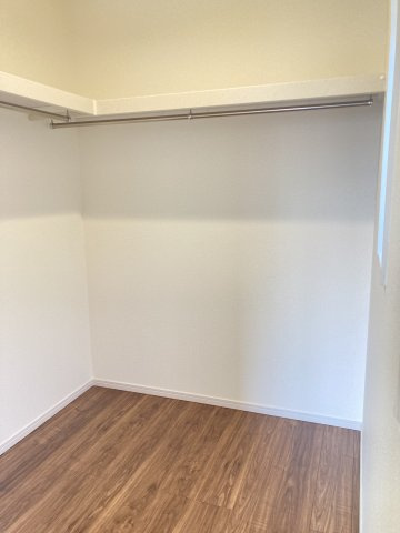 リーブルガーデンＳ第13渋川八木原　4号棟の収納|2階:洋室1収納 ウォークインクローゼット1です
