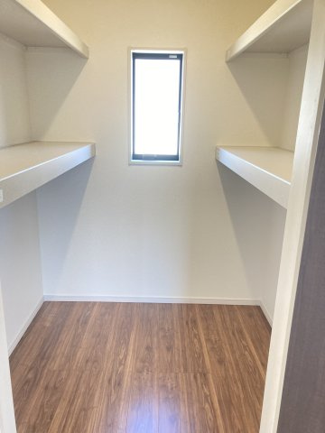 リーブルガーデンＳ第13渋川八木原　4号棟の収納|2階:洋室1収納 ウォークインクローゼット2です