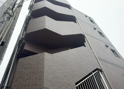 【外観】 | ＨＩＬＬＳ八王子台町 | 土地の前の道路に消火栓が設置されていることがあります。この場合、道路交通法第45条第1項により、駐車禁止の場所が指定されています。そのため、車庫などの駐車スペースをつくることができない場合があります。