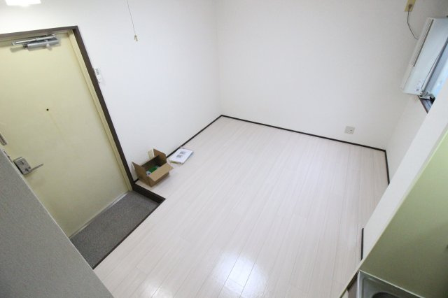 【洋室】 | ベルメゾンⅡ