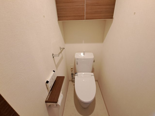 レジェンダリー甲子園浦風町のトイレ