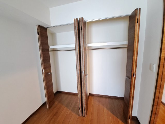 レジェンダリー甲子園浦風町の収納